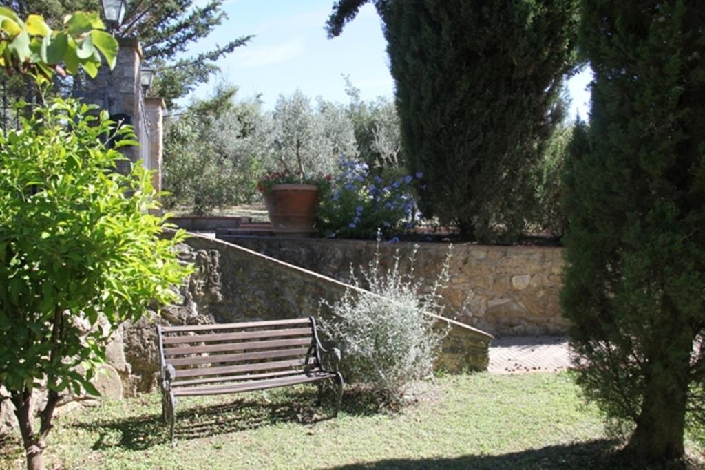 Vigna Lontana Villa Montescudaio Exterior photo