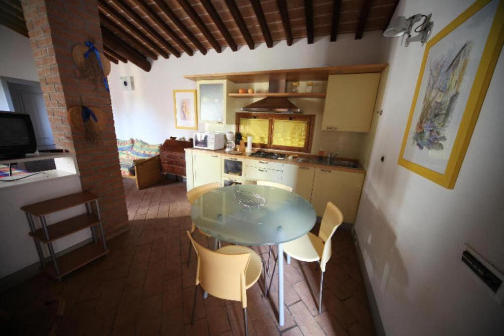 Vigna Lontana Villa Montescudaio Room photo